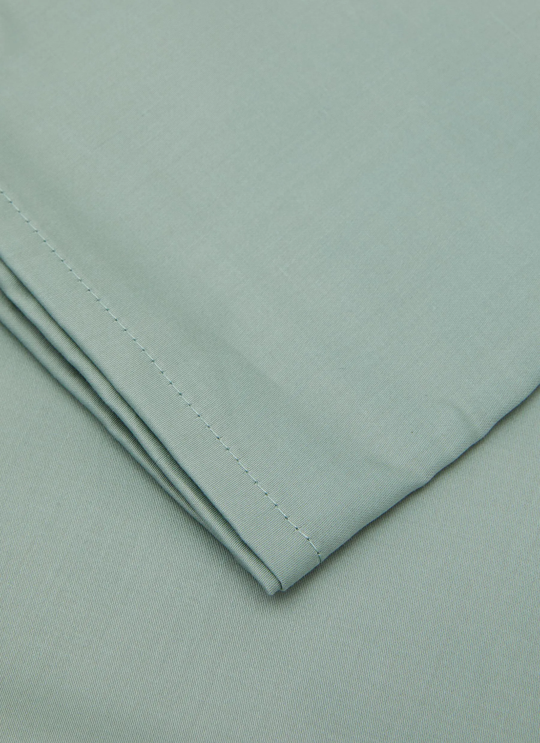 -----------YVES DELORME  ---- ------------ ----Triomphe King Size Flat Sheet — Verones --
