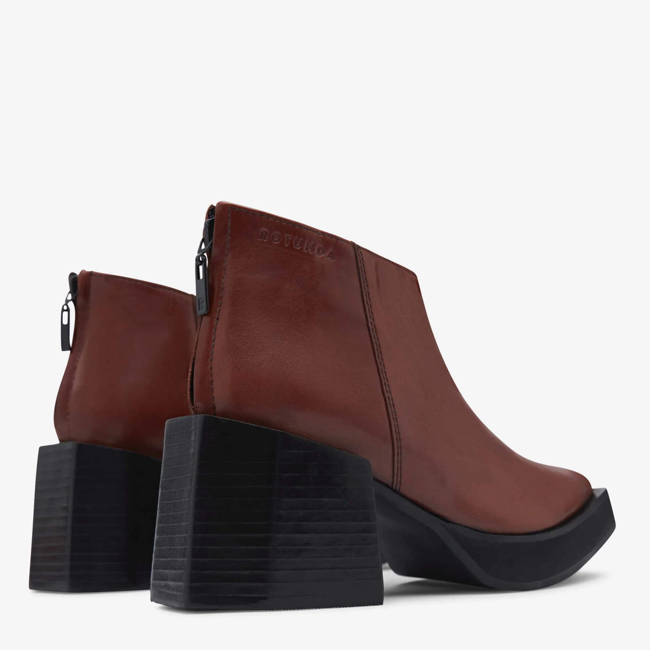 Anue Ankle Boots