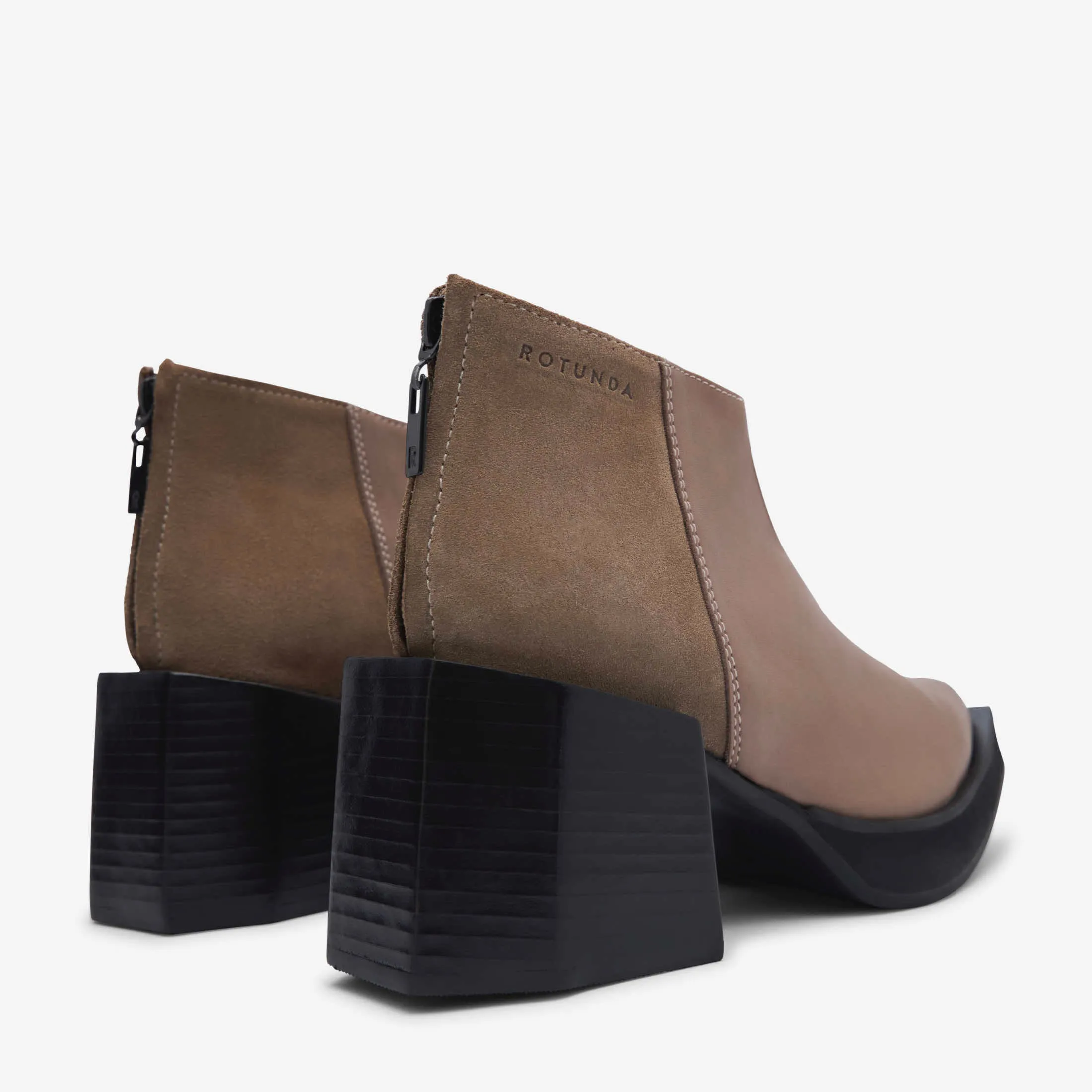 Anue Ankle Boots