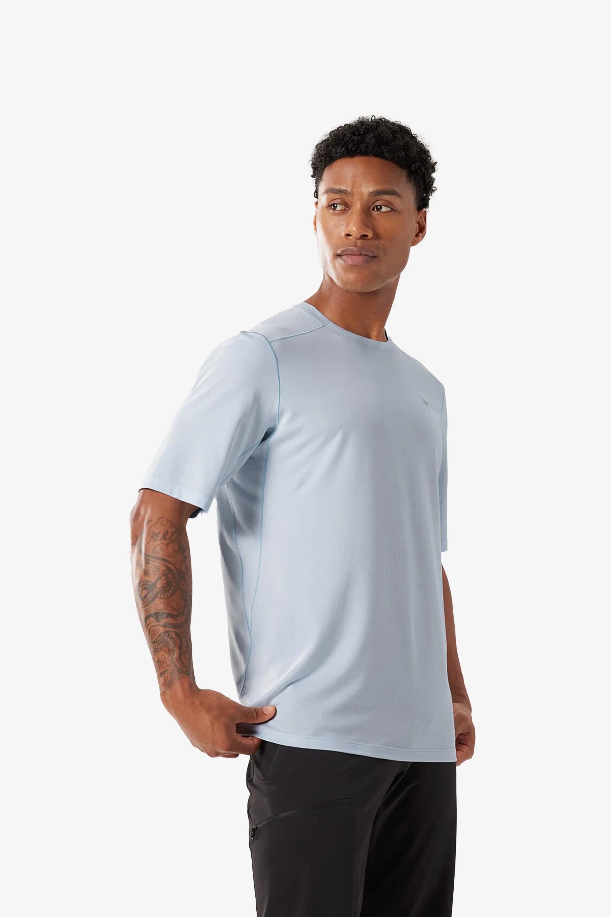 Arc'teryx Men's Cormac Crew Neck SS Shirt in Daybreak Heather