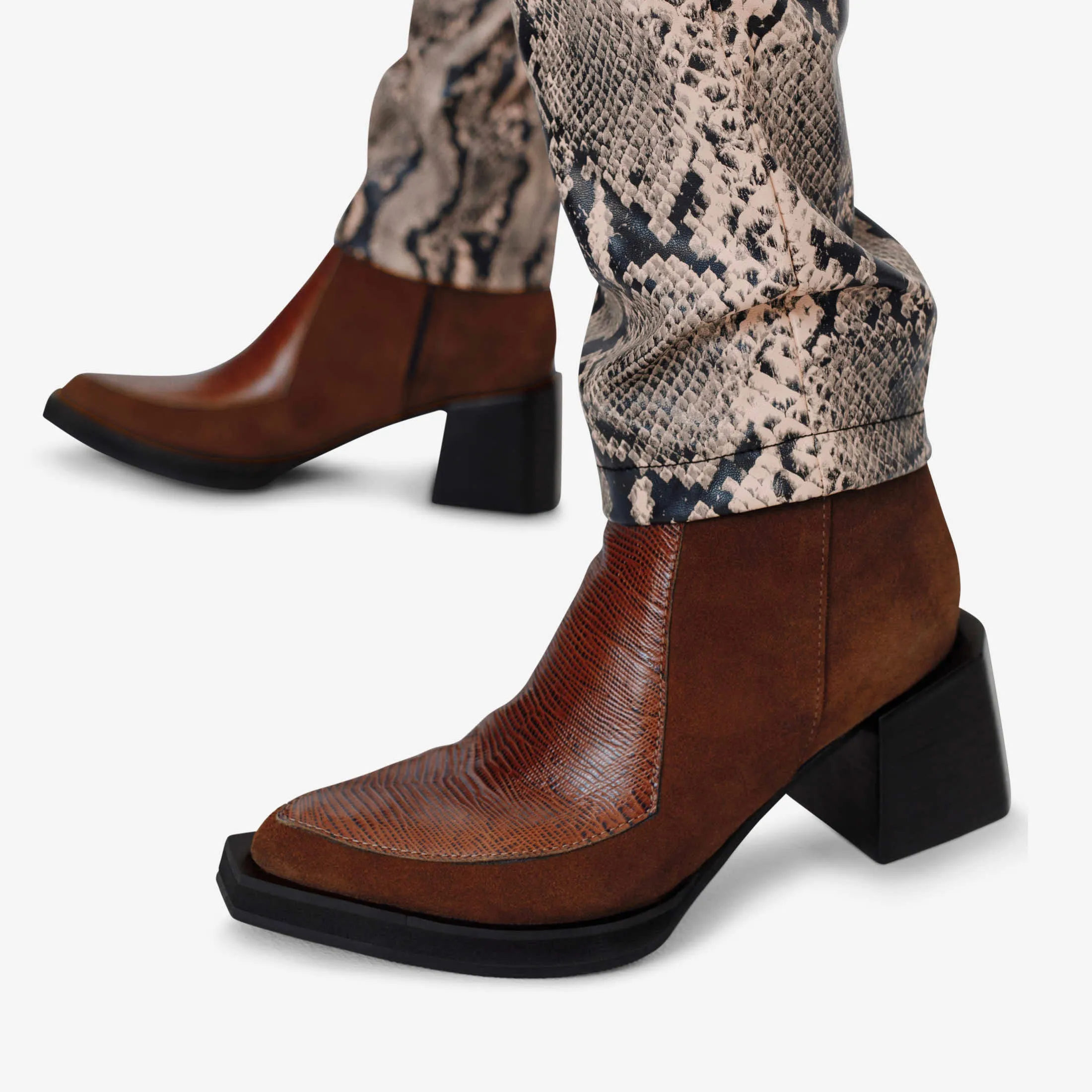 Arge block heel Boots