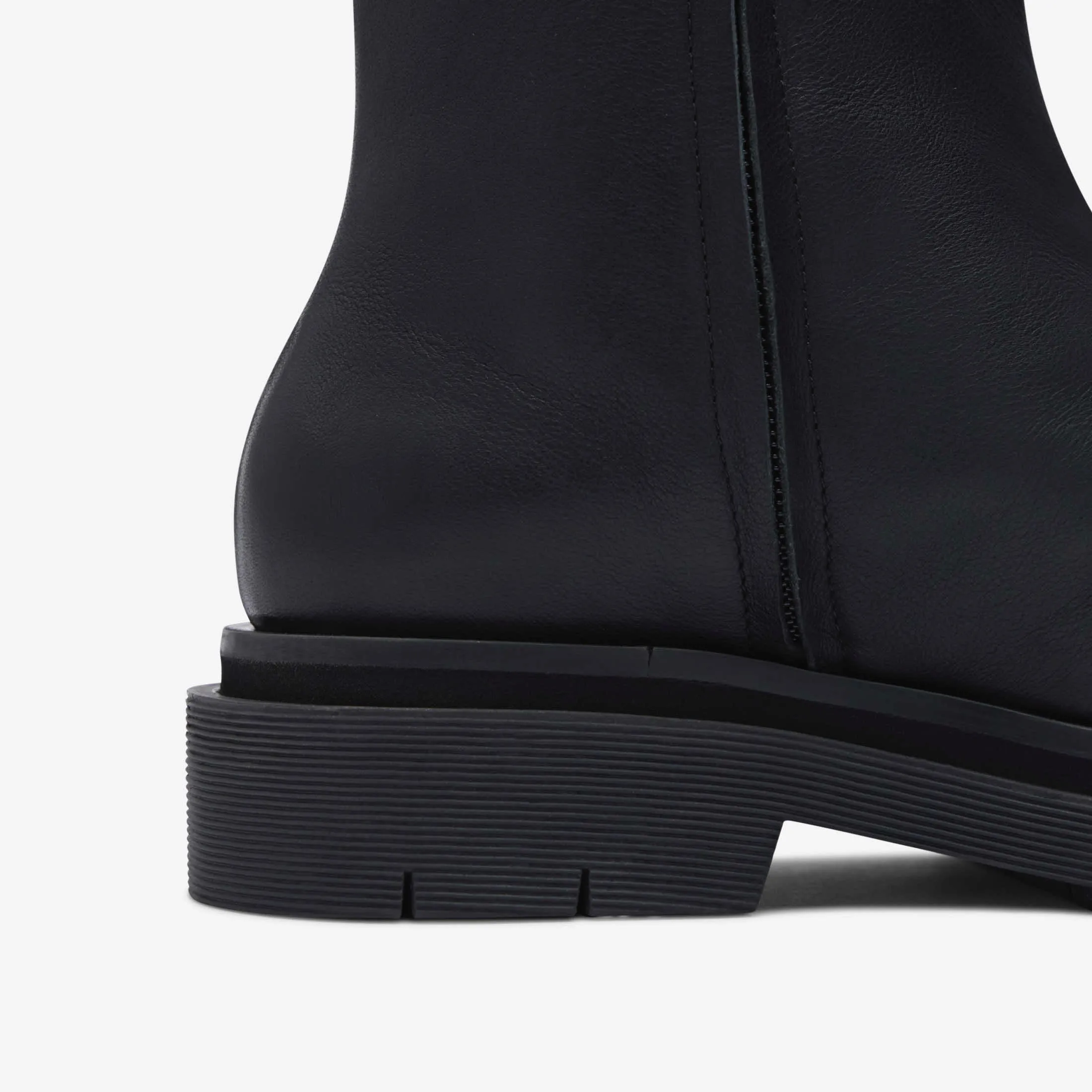 Arlo Lugsole Chelsea Boots