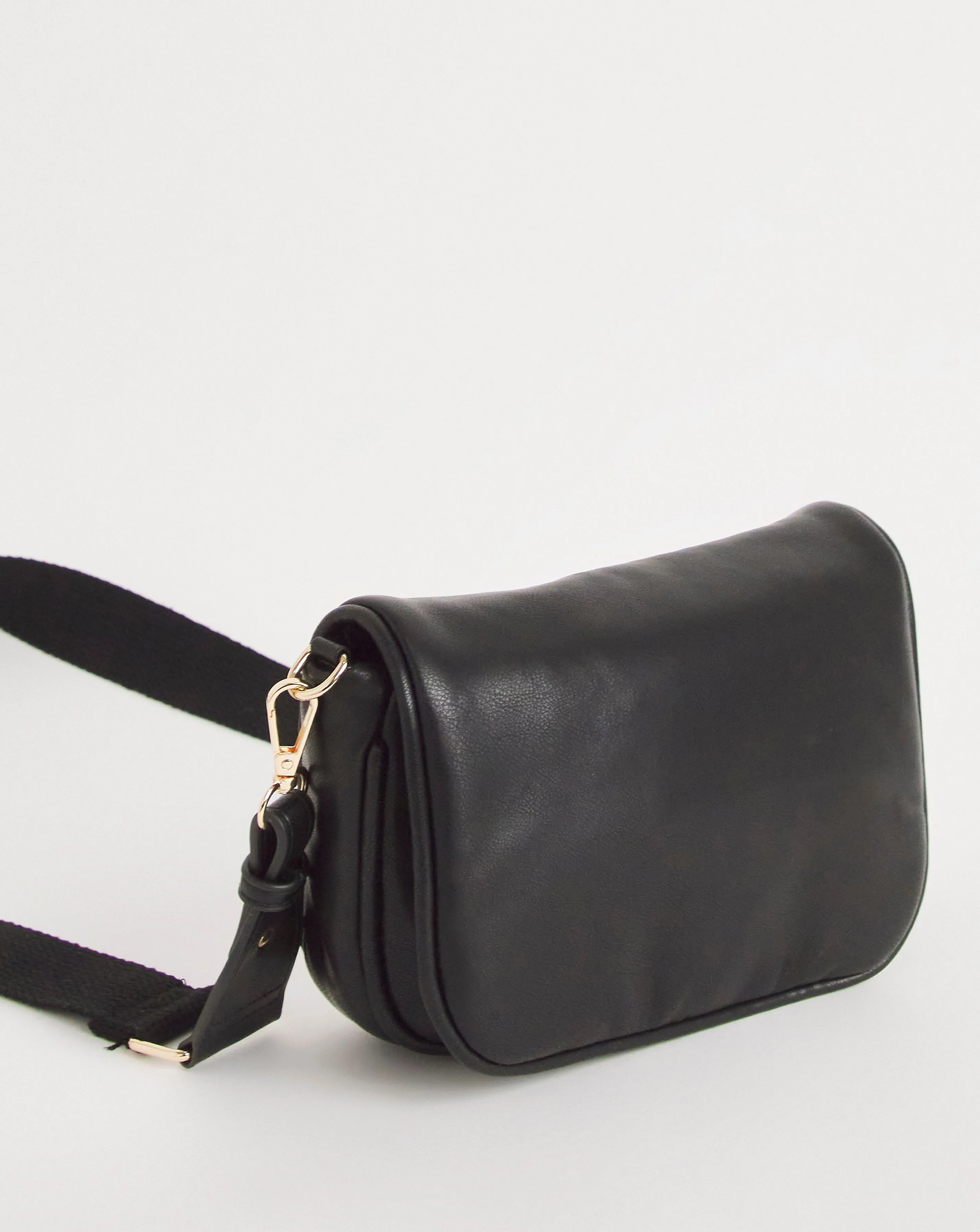 Black Soft Volume Camera Bag