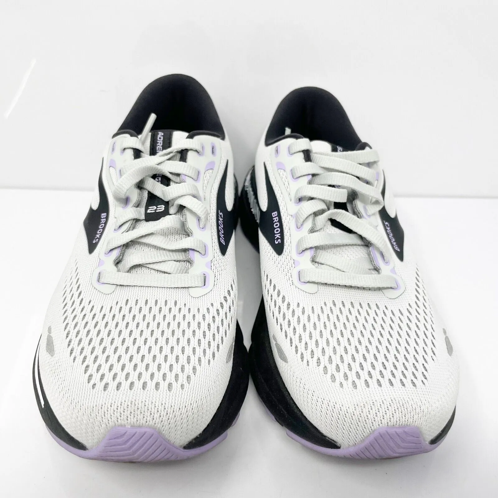 Brooks Womens Adrenaline GTS 23 1203811D039 White Running Shoes Sneakers Sz 6 D