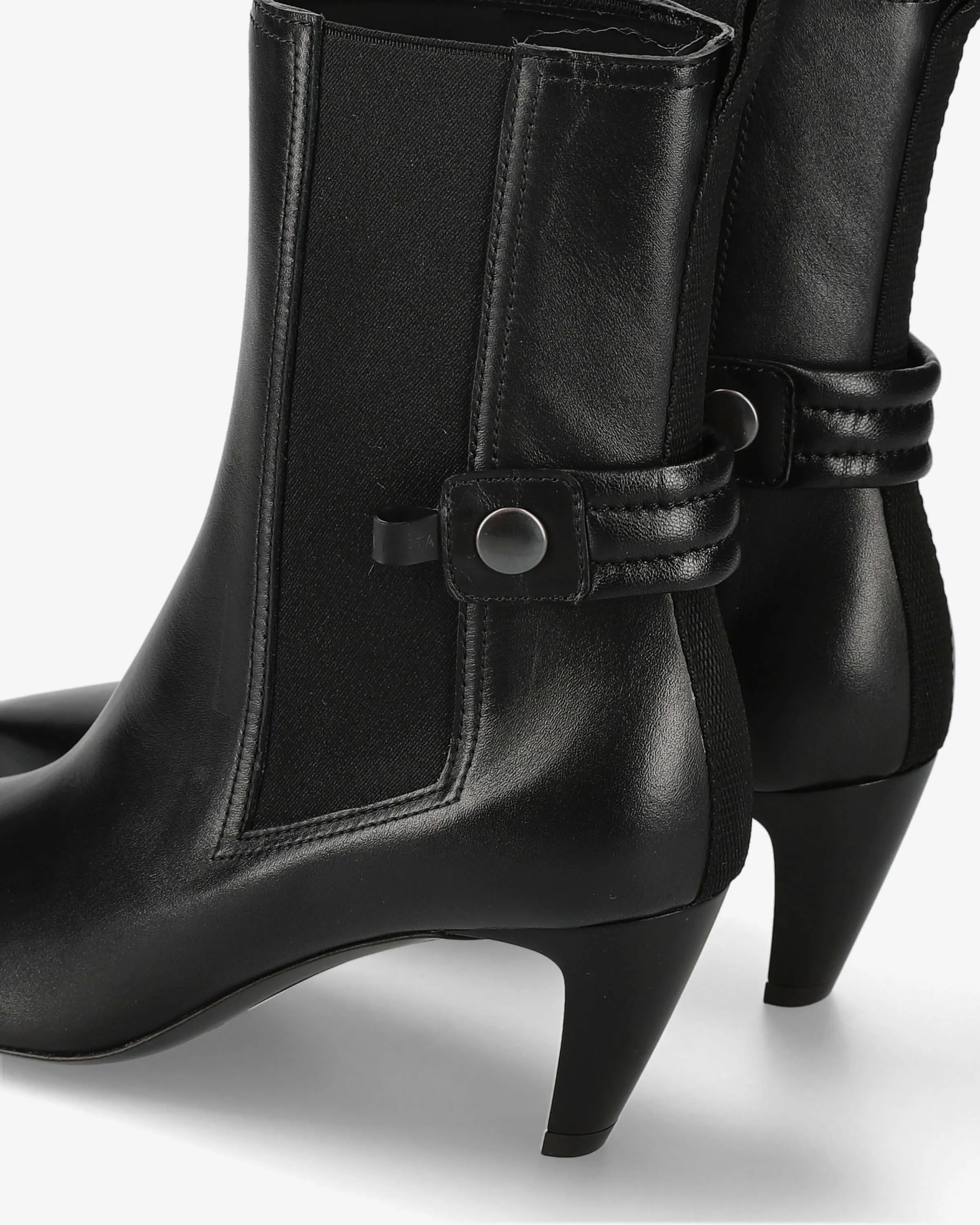 Cher ankle boots with buckle M6803A Garda Nero