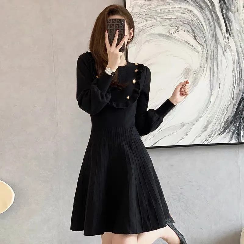 European station's new fall style taller, younger, belly-covering, slimming knitted base layer with jacket, high-end street dres