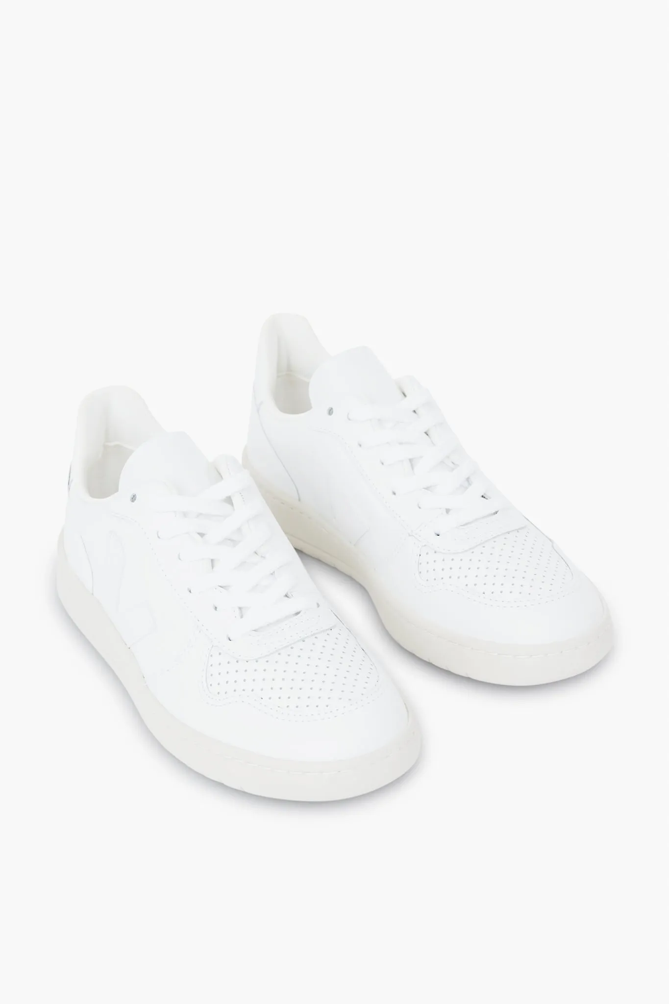 Extra White V-10 Sneakers