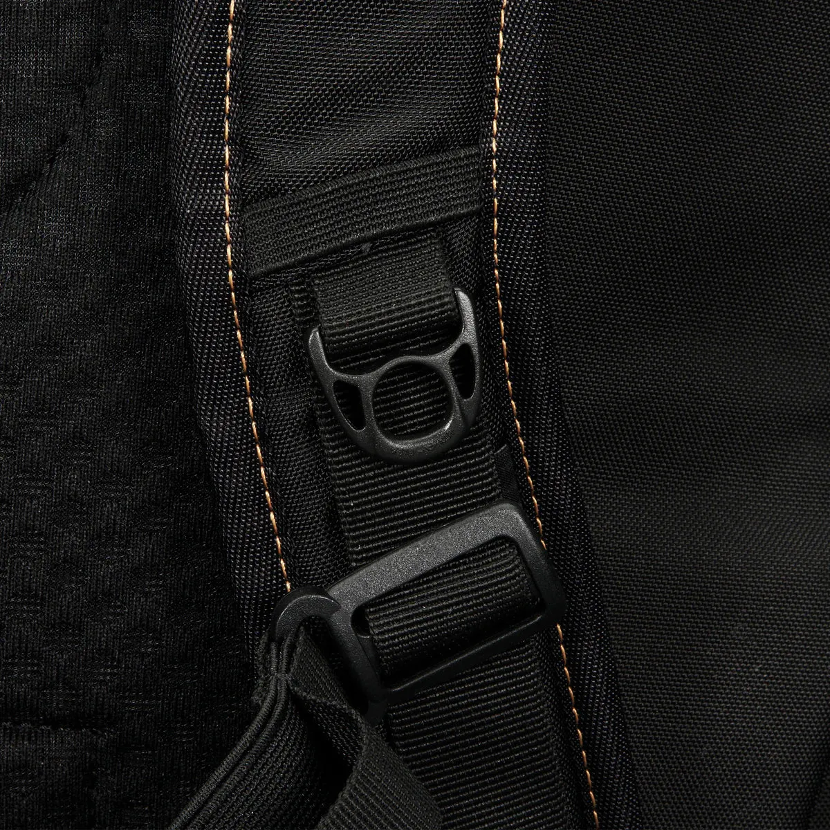 FCS x Pacsafe Day Mission Backpack 28L - Black