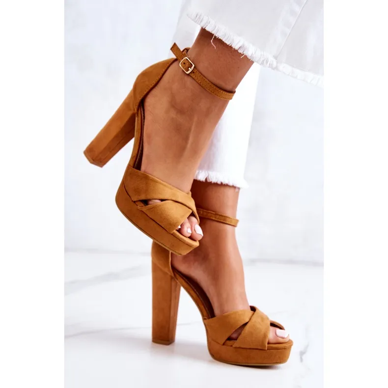 FM1 Suede Sandals On A Camel Lanelle Bar brown