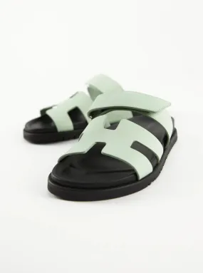 HERMÈS CHYPRE SANDALS EPSOM (VERT JADE)