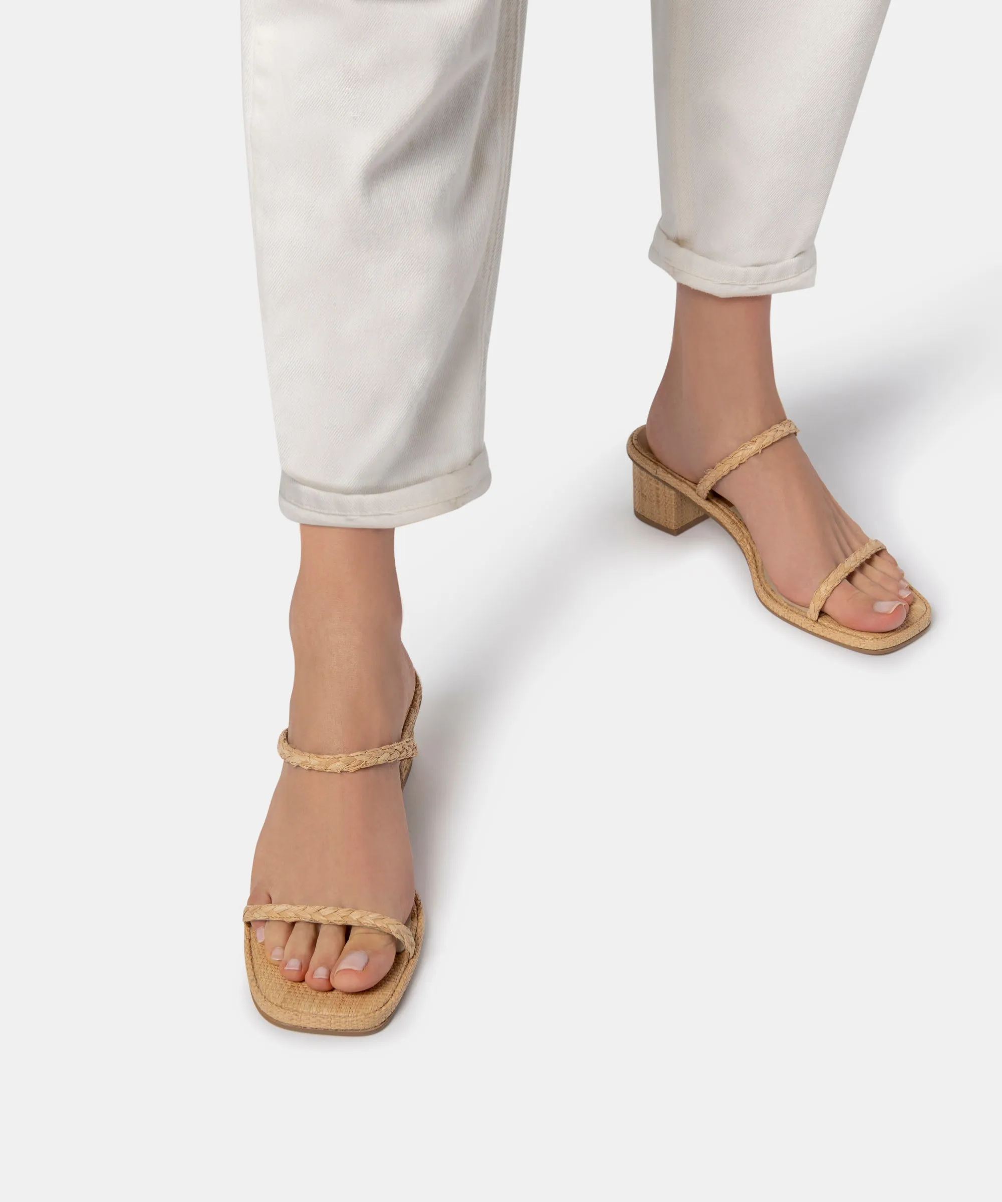 Kelsey DiPrima's RIYA SANDALS IN LT NATURAL RAFFIA - re:vita