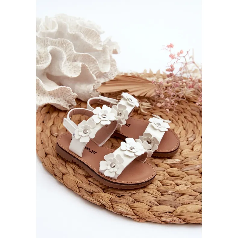 Lacquered Children's Sandals Decorated with Flowers, White Tinette