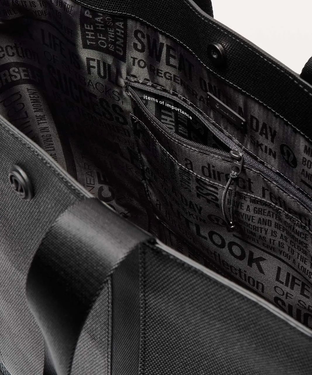 Lululemon Day Out Tote *16L