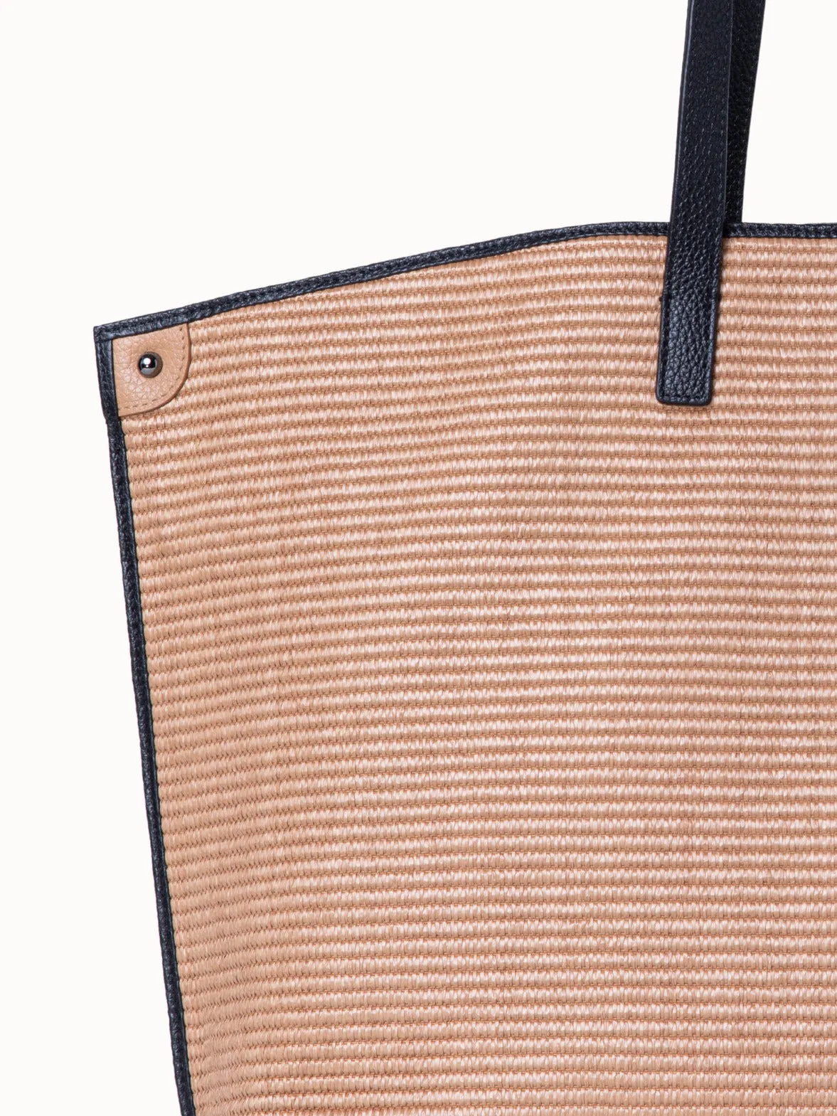 Medium Ai Shoulder Bag in Raffia