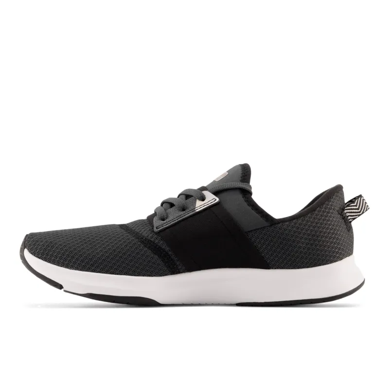 New Balance Women's DynaSoft Nergize V3 Slip Resistant Running Shoe - WXNRGMK3