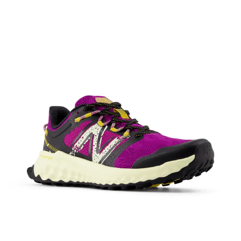 New Balance Women's Fresh Foam Garoé Trail Running Shoe - WTGAROS1