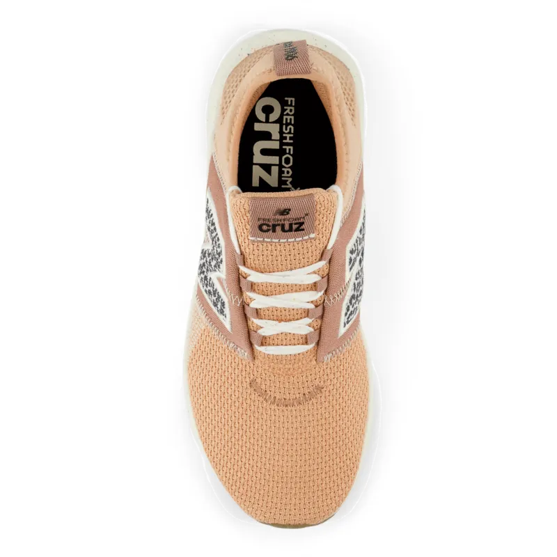 New Balance Women's Fresh Foam X Cruz Artisan V3 Running Shoe - WCRZEPS3