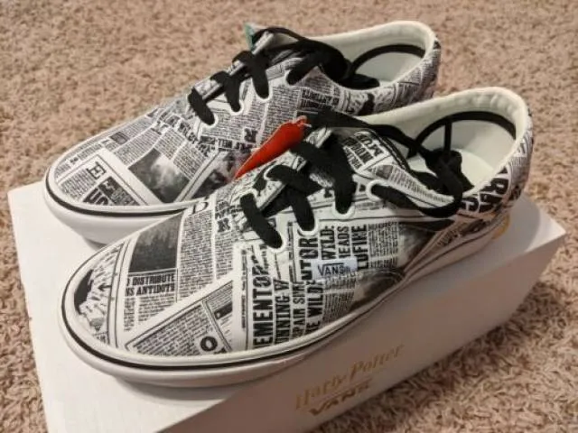 New vans x harry potter comfycush era daily prophet black/white hp unisex