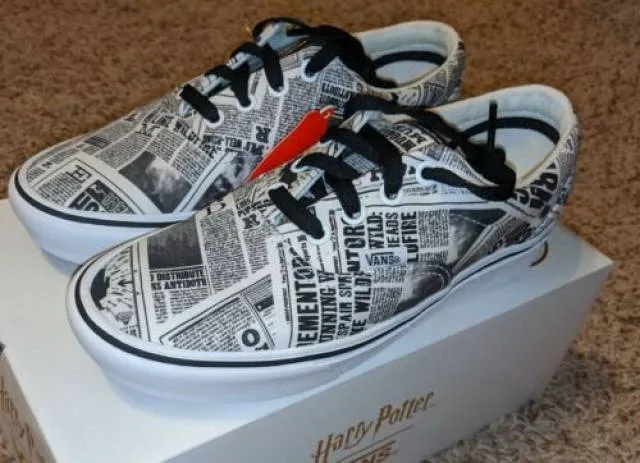 New vans x harry potter comfycush era daily prophet black/white hp unisex