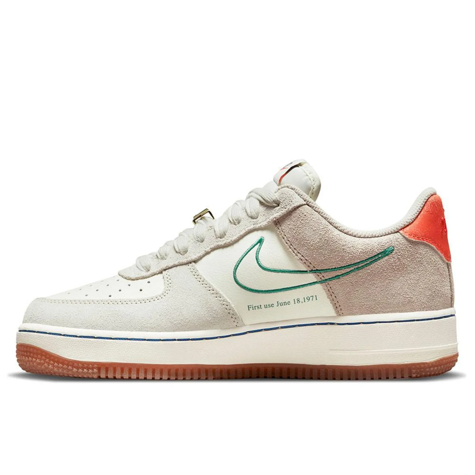 Nike Air Force 1 '07 SE First Use WMNS ''Sail/Light Bone''