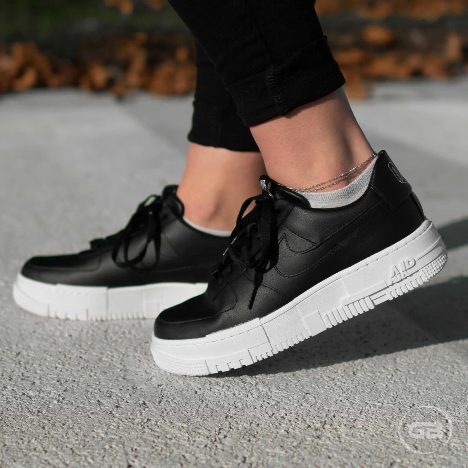 Nike Air Force 1 WMNS ''Pixel''