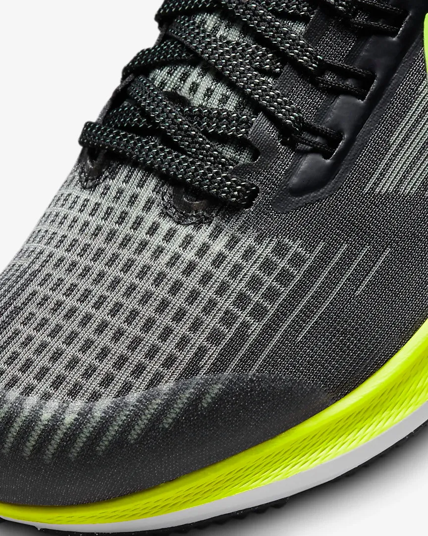Nike Air Zoom Pegasus 39 Black Barely Volt DM4015-002