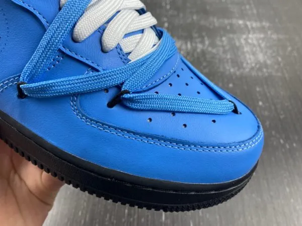 OFF-WHITE X NIKE AIR FORCE 1 LOW “MCA” SAMPLE