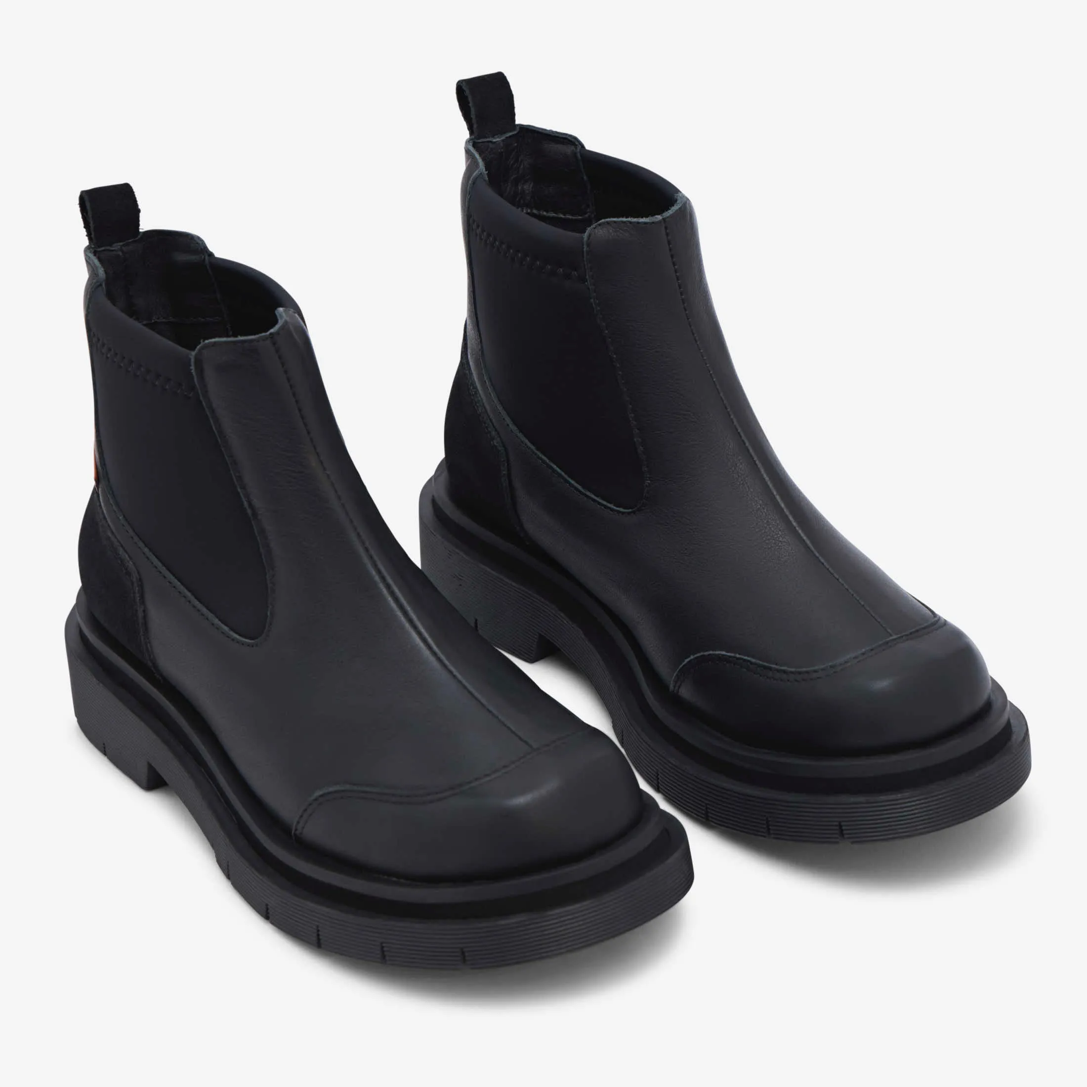 Peq Chelsea Boots