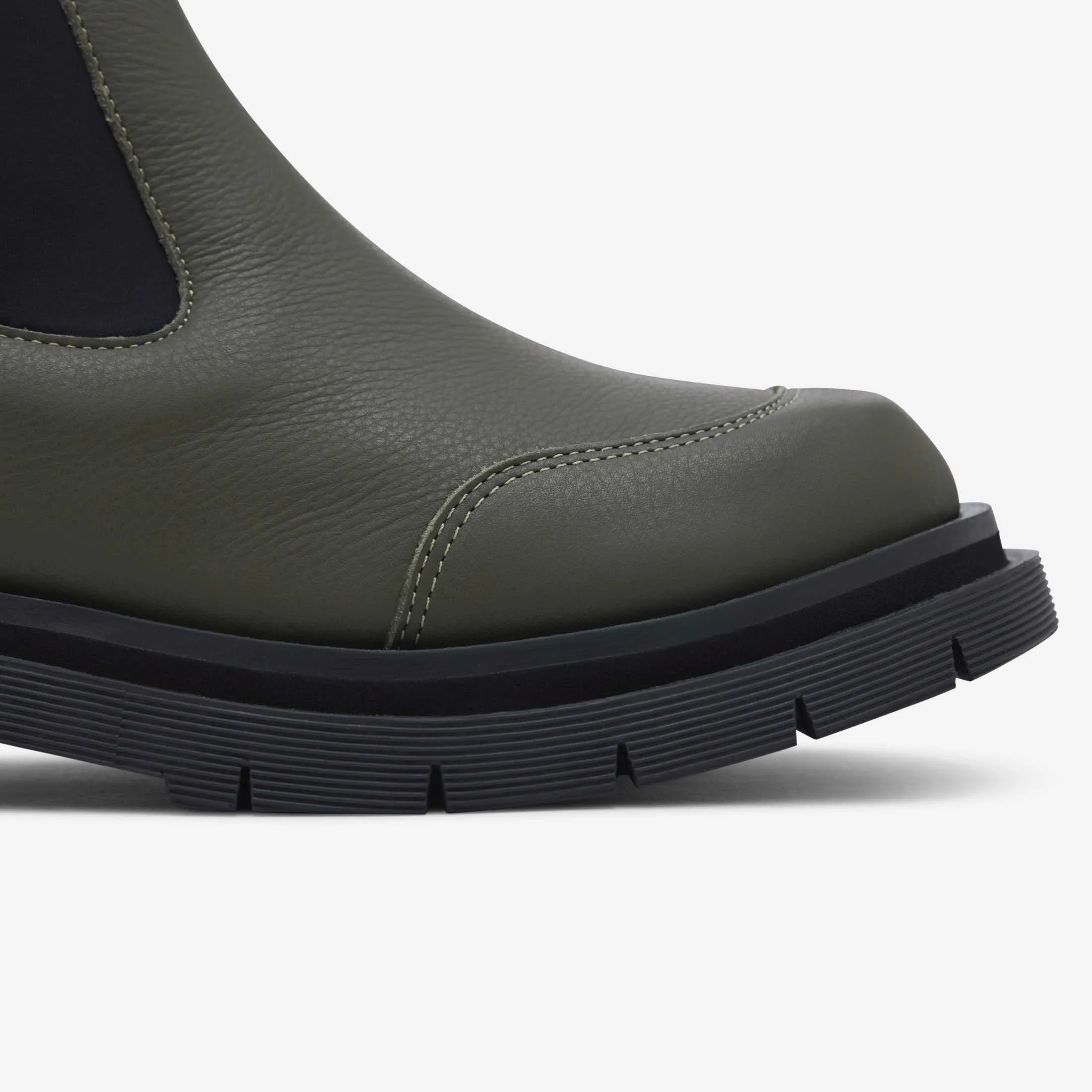 Peq Chelsea Boots