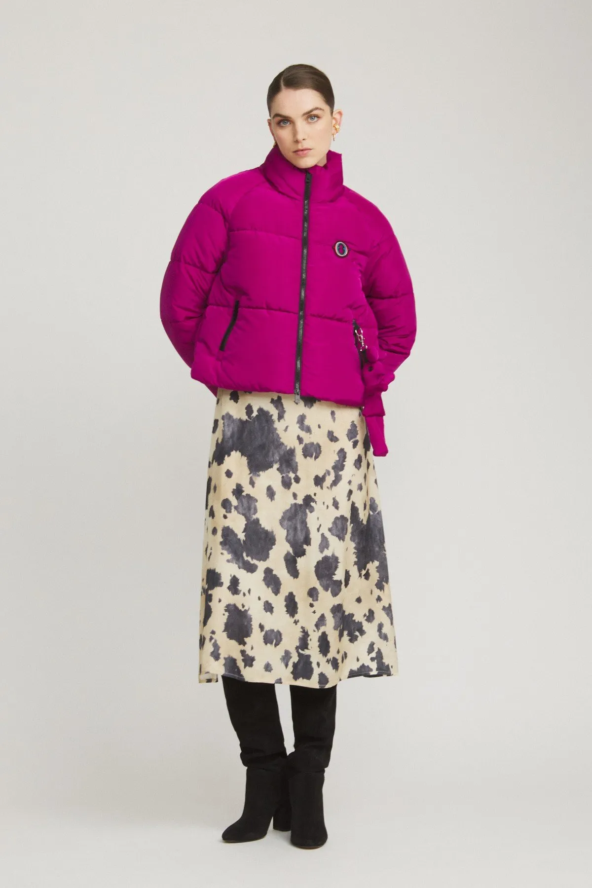 Puffer jacket with stitching