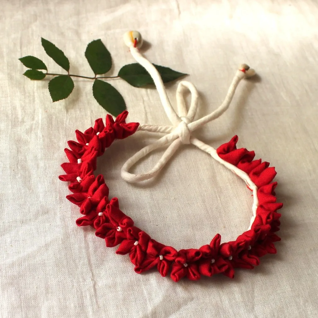 Red Mogra gajra