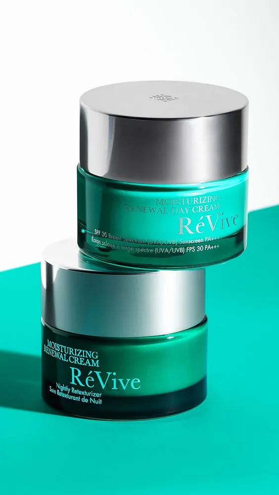 RéVive   Moisturizing Renewal Cream Nightly Retexturizer 