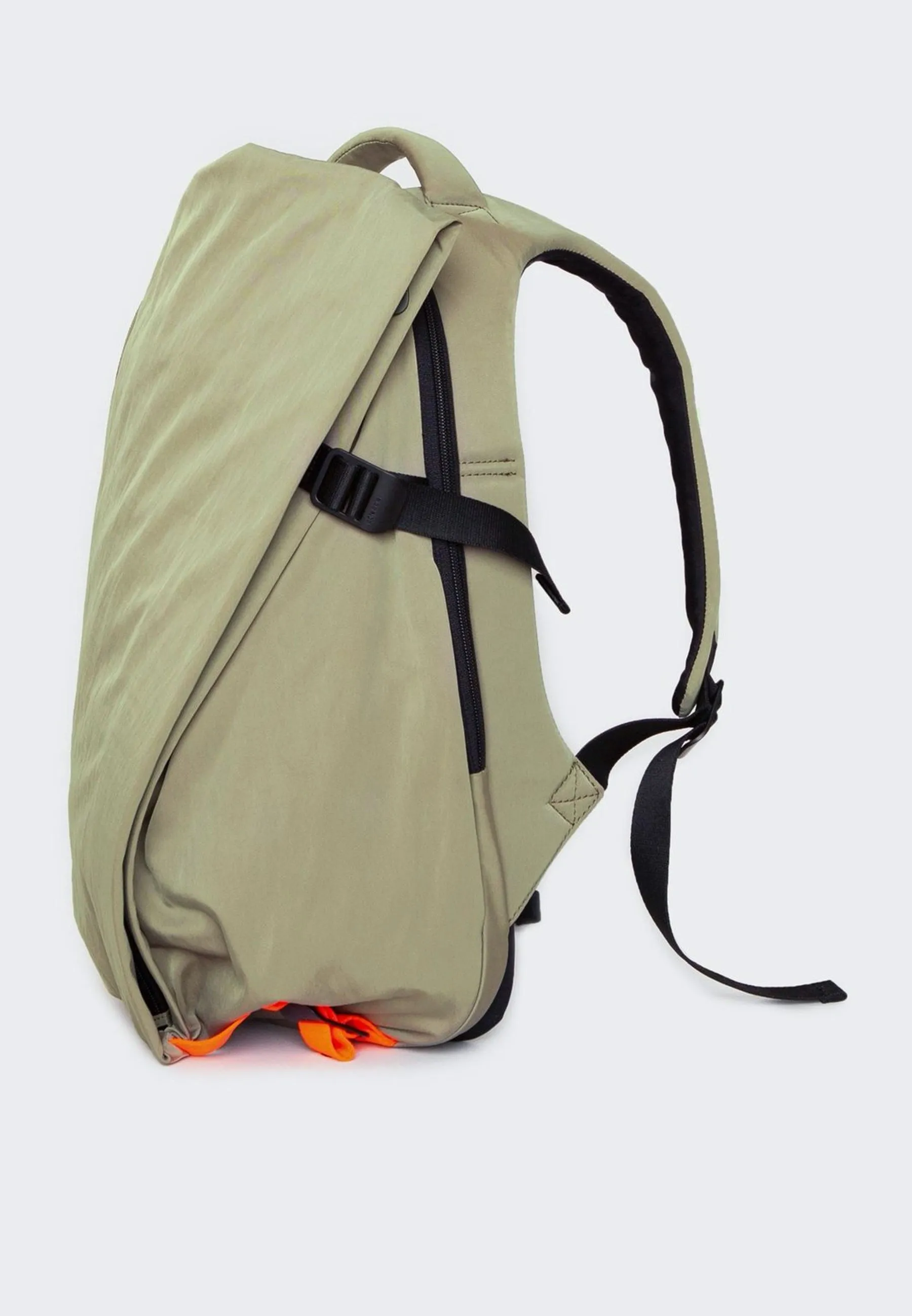 Small Isar Backpack - smooth khaki