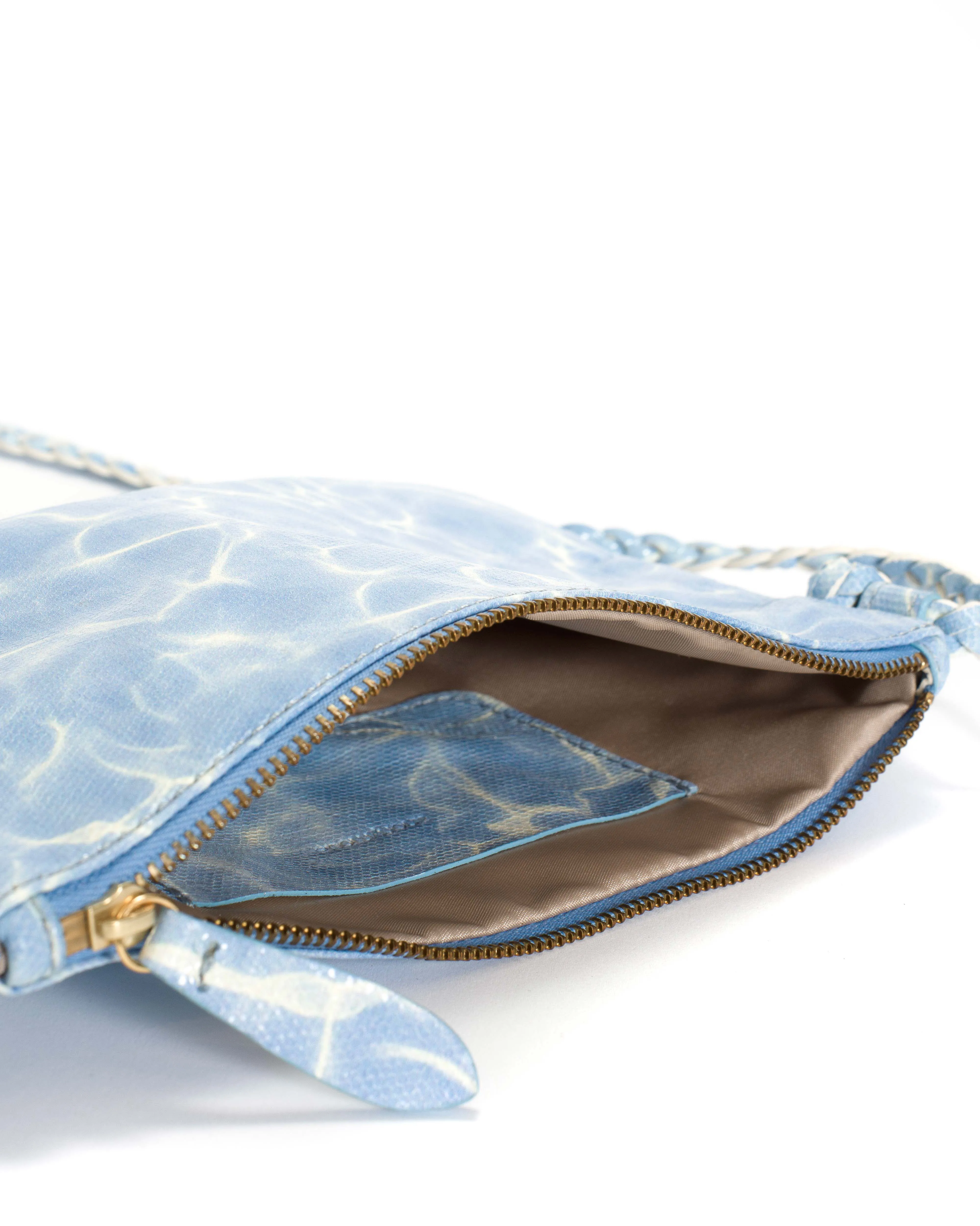 Thinna clutch Silky lamb print Pool blue