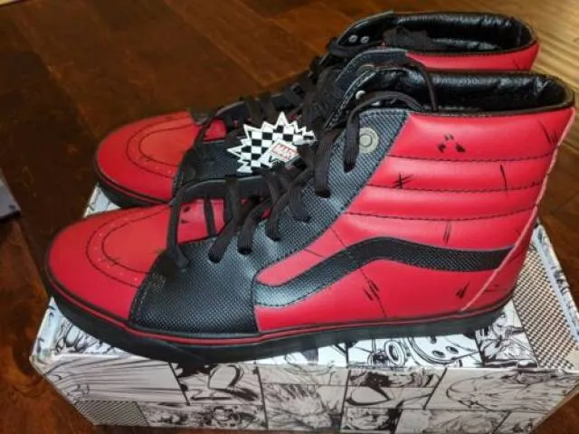 Vans x marvel deadpool red/black sk8 hi sneakers mens new rare