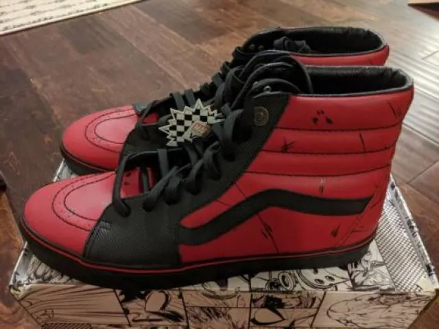 Vans x marvel deadpool red/black sk8 hi sneakers mens new rare