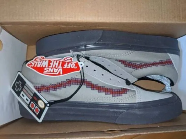 Vans x Nintendo Old Skool Console Grey Dove NES Print Si...