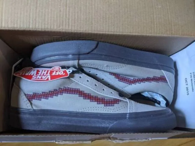 Vans x Nintendo Old Skool Console Grey Dove NES Print Si...