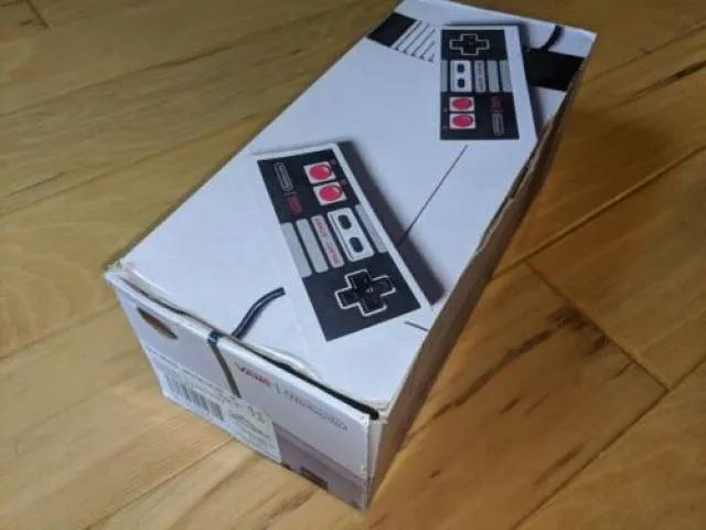 Vans x Nintendo Old Skool Console Grey Dove NES Print Si...
