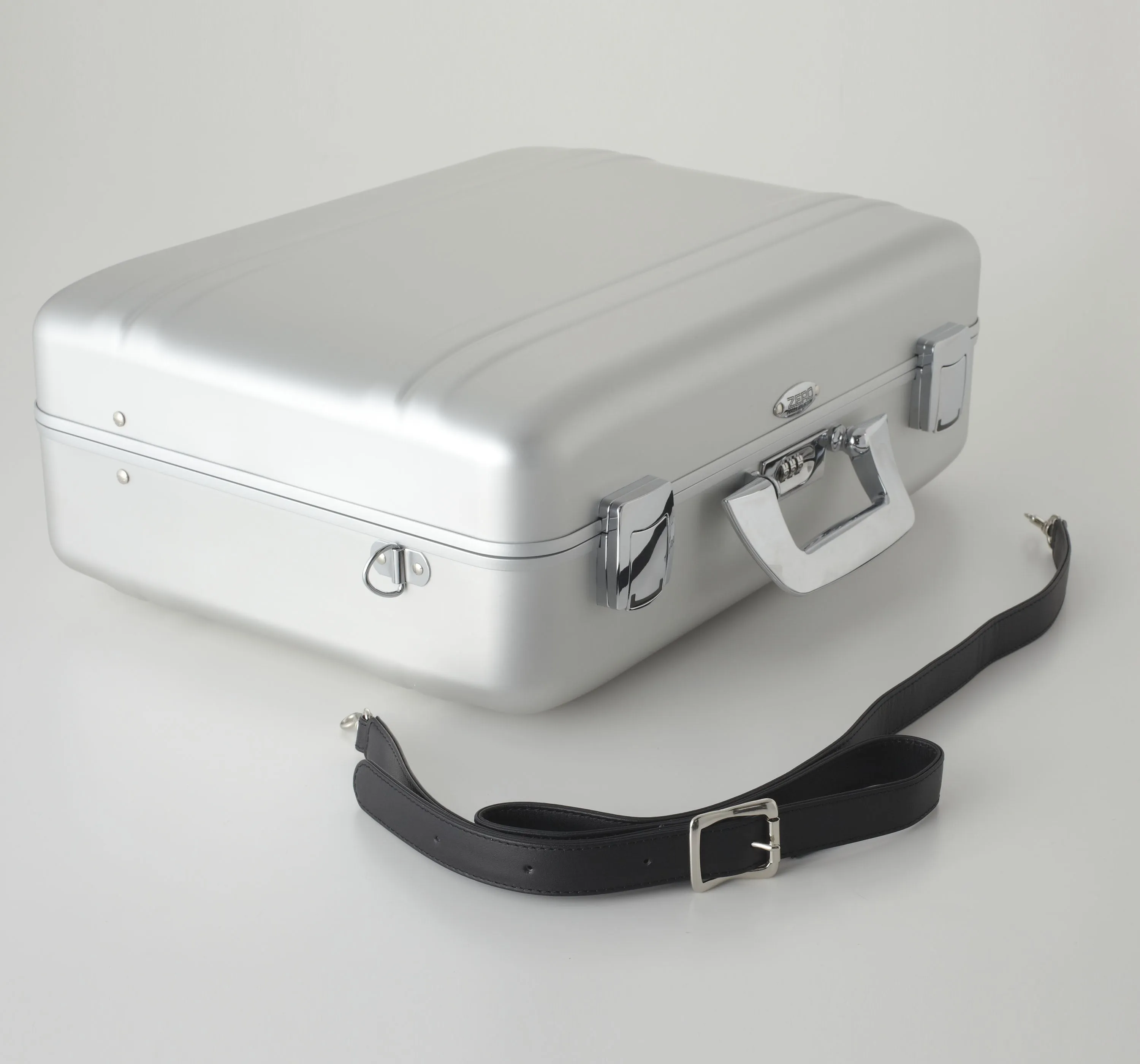 Zero Halliburton Zero Halliburton Technical Cases Medium Camera Case
